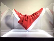 Красные мужские кроссовки Nike Jordan на каждый день